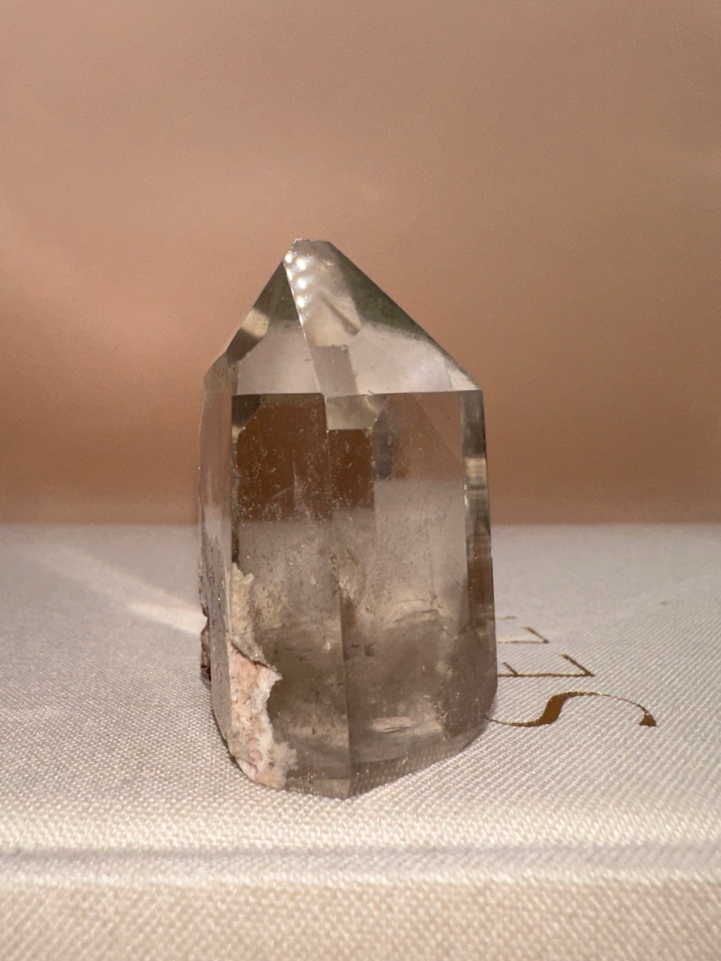 Medium White Polished Part Raw Lodalite